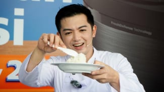 Demo di Jakarta Fair, Nicky Tirta Ikut Masak Nasi 2 Hari Nonstop!