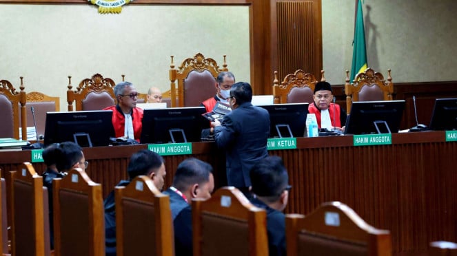 El secretario general del PDIP, Cristiano, usó la sesión repetida