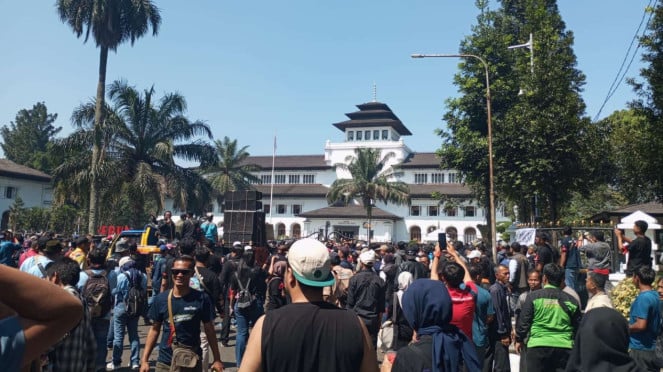 Gedung Touming Sun Bandung dijo que Western Flower Gero dijo que 4.000 trabajadores de turismo