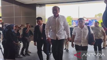 RI 7 Presidente Joko Widodo (Jokowi) llegó a la policía individual