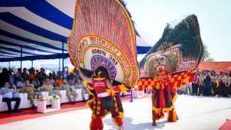 Momen Reog Ponorogo Singo Budoyo Mudho Meriahkan Pesta Laut Nadran Muara Angke 2025
