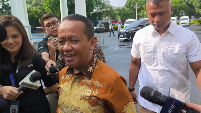 Bahlil Minta SPBU Swasta Kolaborasi dengan Pemerintah Atasi Kelangkaan BBM