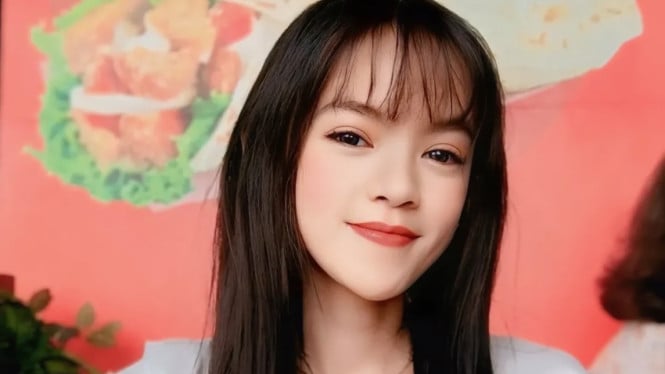 Heboh! Riri Febriana, Artis Genta Buana, Dikabarkan Menikah Sesama Jenis, Pindah Agama, dan Dibaptis Setelah Berhijab
