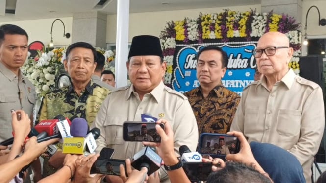 Prabowo Melayat ke Rumah Duka Kwik Kian Gie: Beliau Banyak Kasih Nasihat Saya
