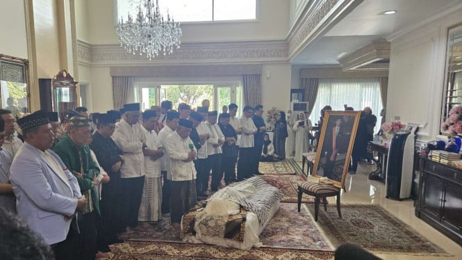 Bukan di TMP Kalibata, Jenazah Suryadharma Ali Dimakamkan di Ponpes Cikarang