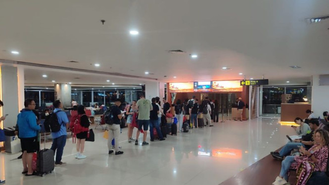 Sempat Tertunda Akibat Erupsi, Penerbangan di Bandara Ngurah Rai Kini Lancar Lagi