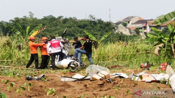 Pengakuan Warga Lihat Pesawat yang Dipiloti Marsma TNI Fajar Oleng Sebelum Jatuh di Ciampea