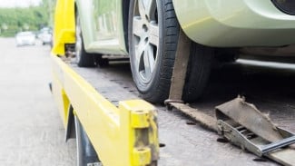 Darurat di Tol Tengah Malam? Derek Bisa Dipesan Lewat WhatsApp