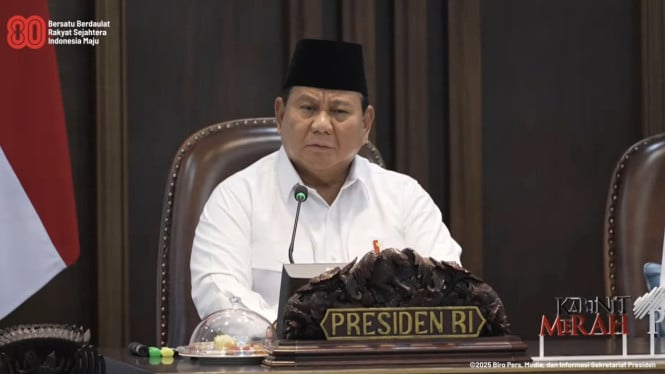 Momen Prabowo Tegaskan Diri Sebagai Nakhoda hingga Kapten Kesebelasan di Depan Para Menteri