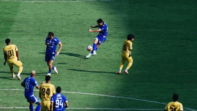 Duel Persib Bandung vs Semen Padang FC