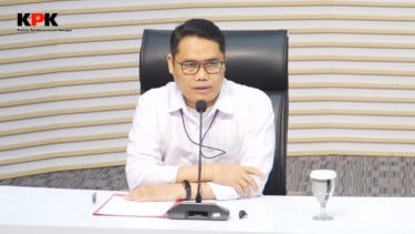 KPK ASEP Guntur Rahoo actuando para el diputado para la ejecución e implementación