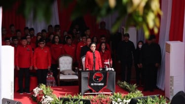 El presidente de PDIP, Megawati Sokknoputri, dirigió la República de Indonesia para el 80 aniversario de las escuelas PDIP