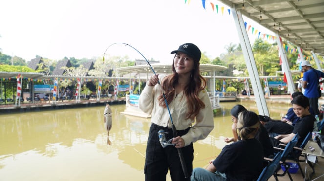 Competencia de pesca en una fiesta independiente 