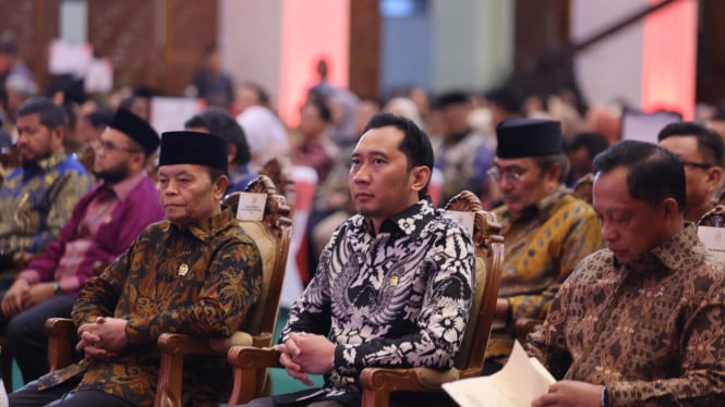 Peringati Hari Konstitusi, Waka MPR: Tegakkan Demokrasi di Tengah Pragmatisme Politik