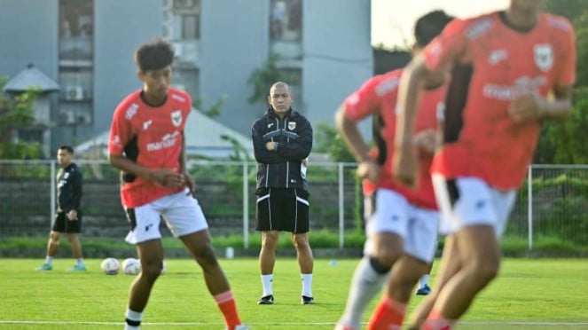 El entrenador del equipo nacional indonesio del U-17 Nova Arianto