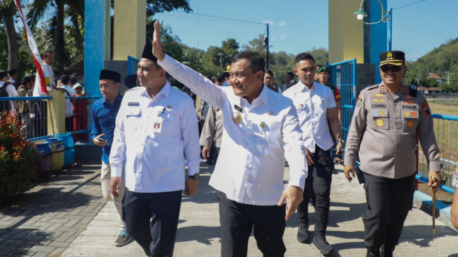 Hasil Survei: 64,6 Persen Masyarakat Jateng Puas Kinerja Gubernur Ahmad Luthfi, Tertinggi Layanan Air Bersih & Kesehatan