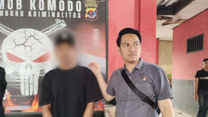 Dulu Beringas Culik Kacab BRI, Tiga Pelaku Tertunduk Lesu Jalan Tanpa Alas Kaki Digiring Polisi