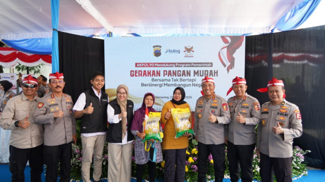 Alumni Akpol 1990 menggelar gerakan pasar murah
