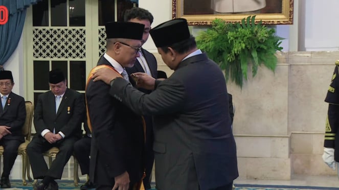 Prabowo ha prestado servicios honorarios para el ministro de coloración de alimentos, Zulhas