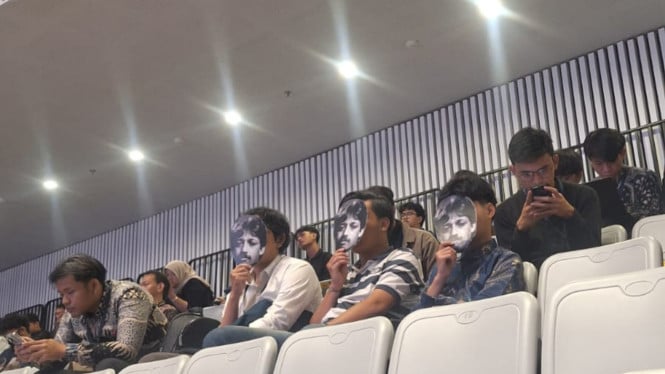 Mahasiswa Universitas Brawijaya Malang Pakai Topeng Munir Tolak Seminar Jaksa Agung, Ini Alasannya