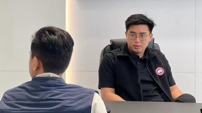 Timothy Ronald Dapet Julukan Baru Sebagai Warren Buffett Indonesia, Kok Bisa?