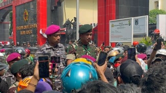 TNI Ikut Amankan Mako Brimob Kwitang yang Dikepung Buntut Driver Ojol Tewas Dilindas Rantis