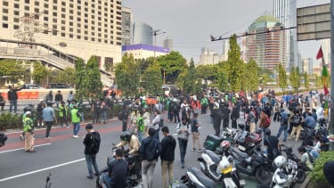 Polda Metro digeruduk mahasiswa dan ojol