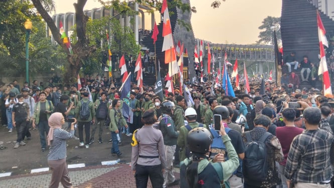KPI Percaya TV dan Radio Beri Informasi Akurat soal Tayangan Unjuk Rasa