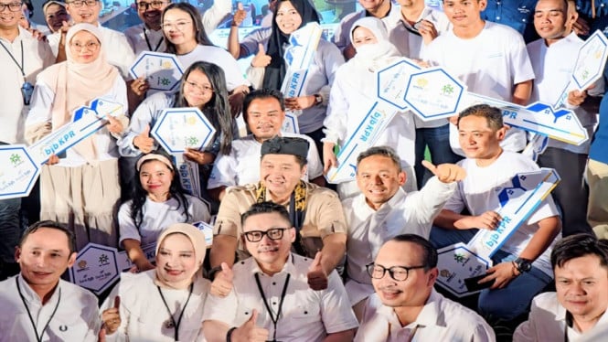 Serahkan 1.080 Rumah FLPP, Bank bjb Perluas Akses Hunian Terjangkau