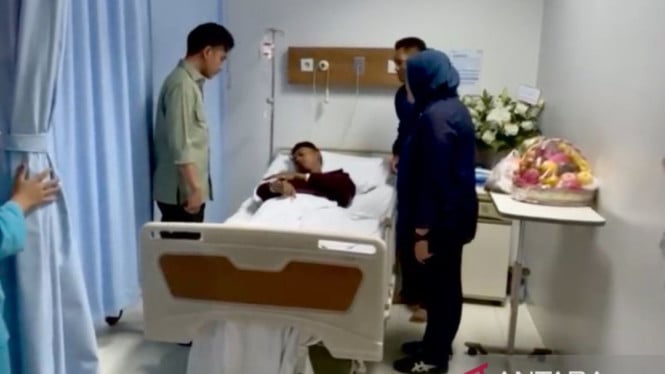 Wapres Gibran Jenguk Korban Demo di RSCM dan RS Pelni, Sampaikan Hal Ini