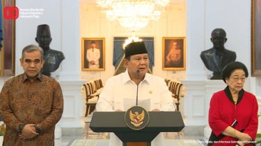 El presidente de Indonesia, Prabo Subanto, durante una conferencia de prensa en el Palacio del Presidente
