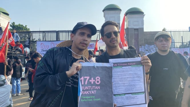 Andovi dan Jovial Da Lopez Ikut Demo Bawa 17+8 Tuntutan Rakyat: Reformasi DPR Besar-besaran