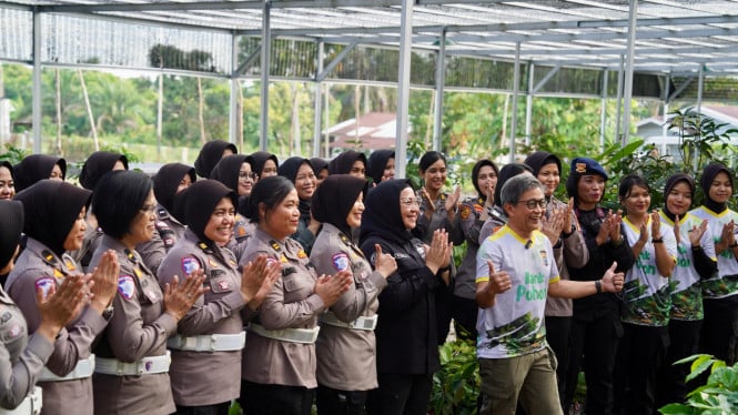 HUT ke-77, Rocky Gerung Sebut Polwan Tumbuhkan Generasi Indonesia yang Berakal Sehat dan Hijau