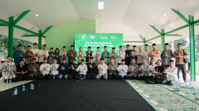 Hidayat Noor Waheed rezó juntos