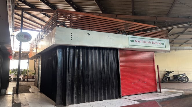 Varios puestos están cerrados en el distrito de bloque M