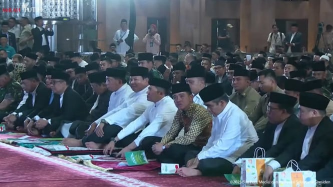 Prabowo-Gibran dan Jajaran Menteri Hadiri Peringatan Maulid Nabi di Masjid Istiqlal