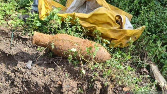 Gali Pondasi Rumah, Warga Garut Malah Ketemu Bom Perang Masih Aktif