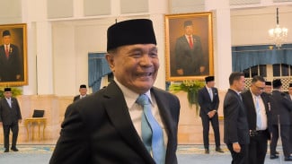 Dahulu Pecat Prabowo, Kini Djamari Chaniago Dilantik Jadi Menko Polkam