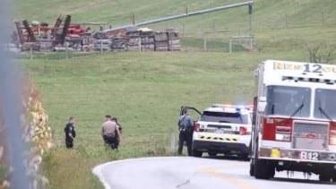Cinque agenti di polizia sono stati colpiti negli Stati Uniti, Pennsylvania, USA, Tiga.