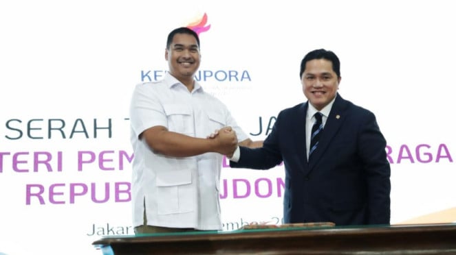 Menpora Eric Thohir y Dito Aryotedzo