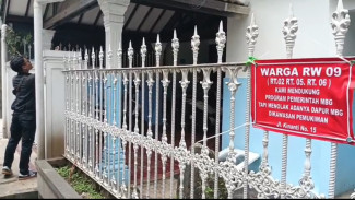 Viral! Dapur MBG di Lengkong Bandung Disegel Warga, Timbulkan Bau Tak Sedap