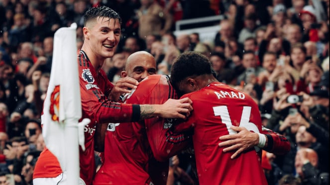 El jugador MU celebra un gol contra Chelsea