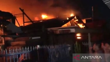 Fuego casero en Macassar en South Sulawesi