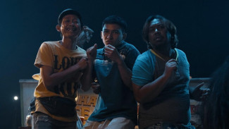 Teaser Trailer Pesugihan Sate Gagak Hadirkan Humor Absurd yang Segar