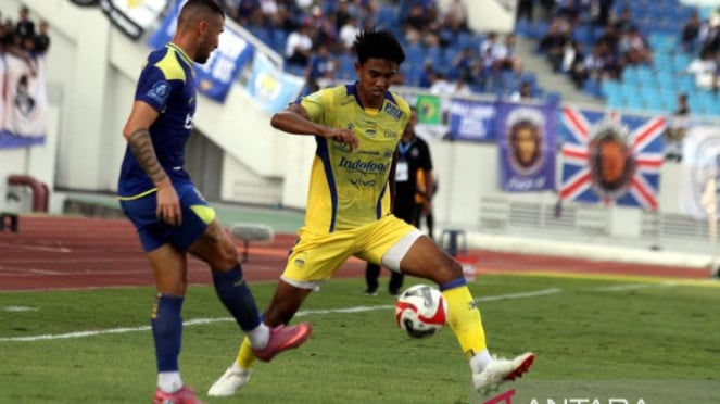 Duel Arema FC vs Persib Bandung