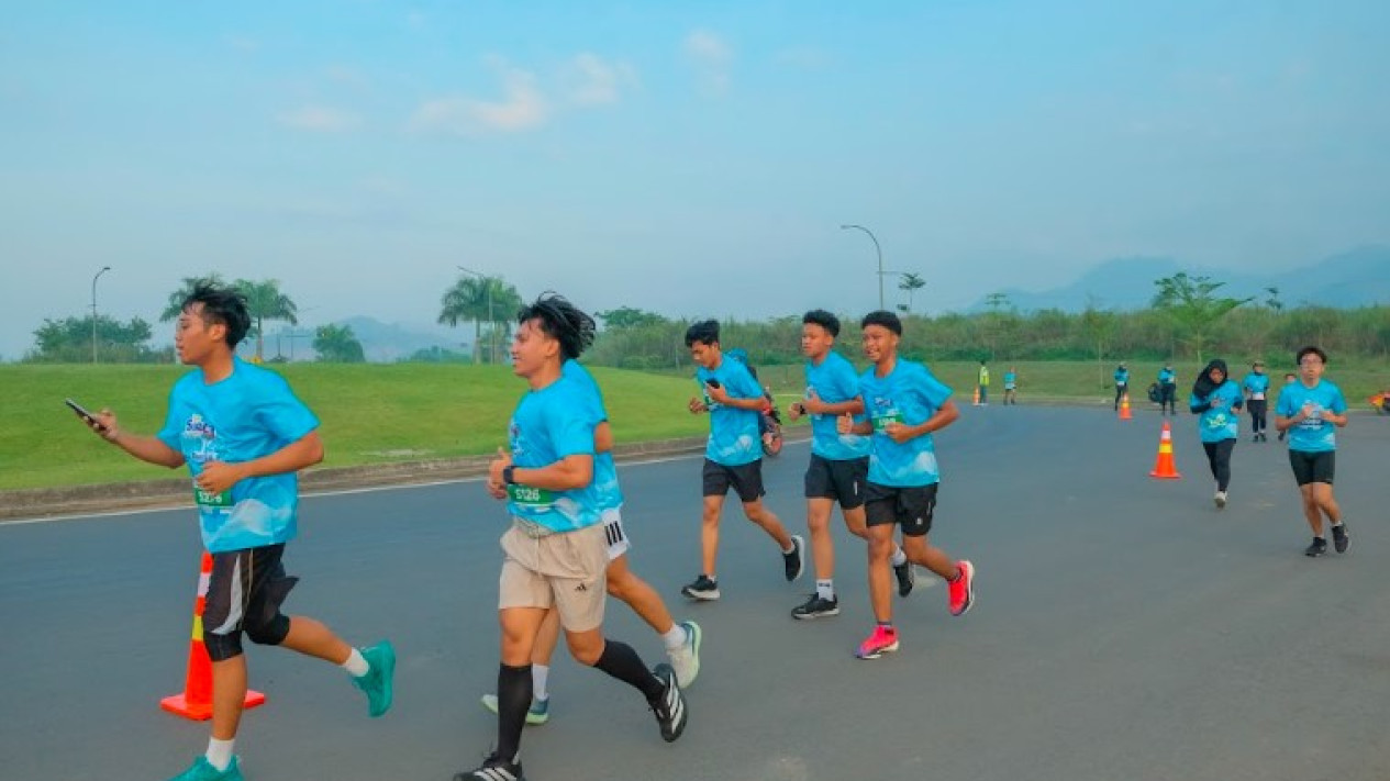 Foto Fun Splash Run Meriahkan Sierra Water Festival 2025, Jadi Magnet ...