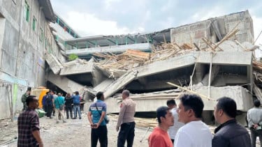 Musala en Ponpes al Khoziny Sidoarjo colapsó con cientos de estudiantes