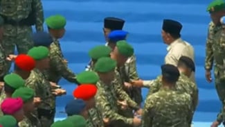 Momen Menhan Sjafrie Tarik Tangan Danpuspomad untuk Bukakan Jalan Prabowo di HUT TNI
