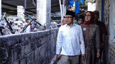 El ministro coordinador del primer ministro, Muhymin Iskandar alias Cock, IMin Al Khojini, revisó la ubicación del edificio Ponpes Fall 