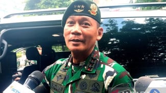 Detik-detik Prajurit Kostrad Gugur Jatuh dari Tank saat Persiapan HUT ke-80 TNI